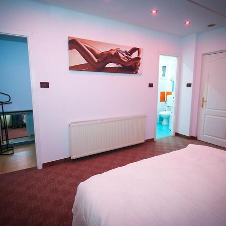 Karma Luxury Room Bukarest Exterior foto