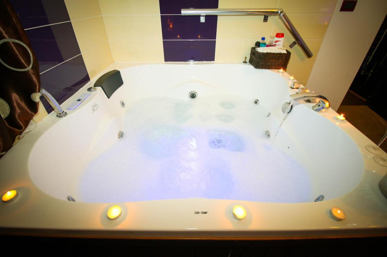 Karma Luxury Room Bukarest Exterior foto